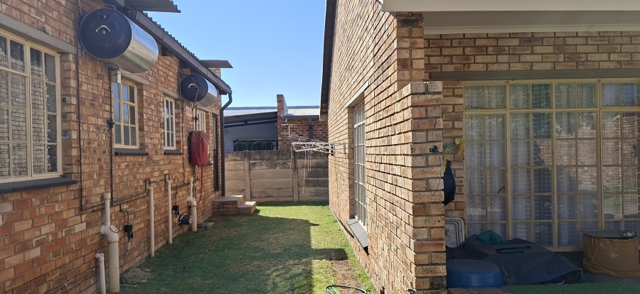 1 Bedroom Property for Sale in Parys Free State